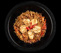 Удон с курицей в соусе терияки