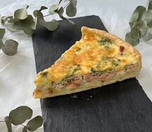Киш с горбушей и брокколи