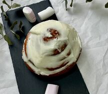 Булочка с корицей и помадкой 