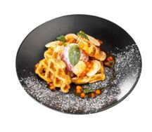 Ореховая вафля малиновым джелато и облепиховым конфи 