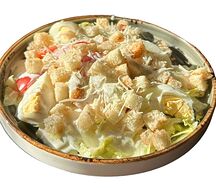 Салат Цезарь с курицей