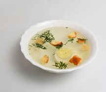 Бульон с яйцом
