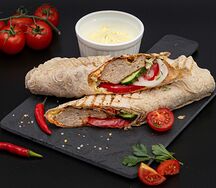 Бурум с люля-кебабом из курицы 
