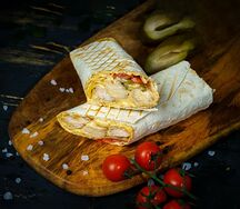 Шаурма большая в лаваше гриль