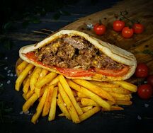 Гирос в пите фирменный с говядиной