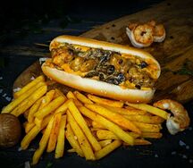 Бутерброд в булке том ям с креветкой