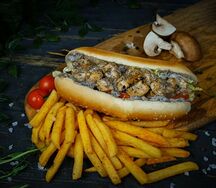 Бутерброд в булке грибной с курицей