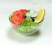 Салат с лососем