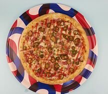 Пицца с соусом барбекю