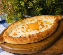 Хачапури по-аджарски