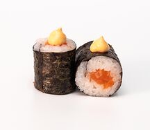 Маки с лососем спайси