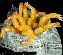 Креветки темпура с соусом