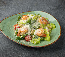 Салат с креветкой в апельсиновой заправке