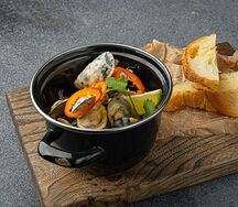 Мидии Чили в соусе Том ям