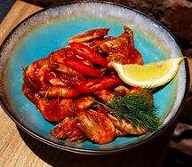 Креветки острые под соусом из сладкого болгарского перца