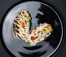 Бургер ролл с креветкой