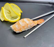 Суши с креветкой