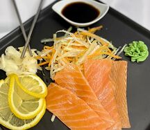 Сашими с лососем