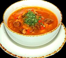 Пельмени в бульоне