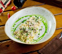 Паста с курицей и грибами 