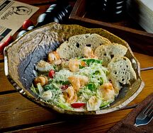 Цезарь с креветками 