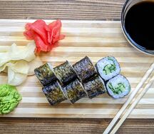 Маки с огурцом