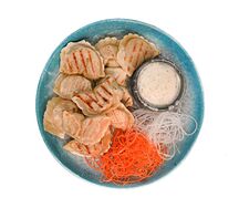 Вареники с картофелем и грибами жареные с соусом