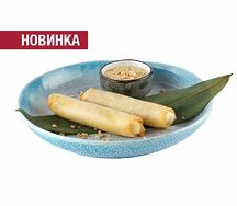 Тайские блинчики с бананом и кокосовым соусом