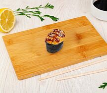 Запеченные суши с мидиями