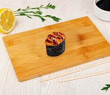 Запеченные суши с лососем