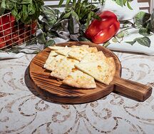 Фокачча с чесноком и оливковым маслом