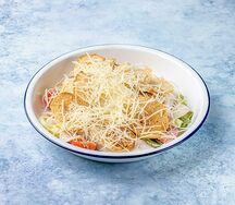 Цезарь с подкопченной куриной грудкой