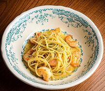 Спагетти alio olio с креветкой