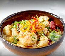 Тажин с креветками в сливочном соусе