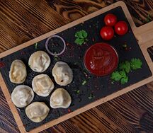 Пельмени отварные со свининой и говядиной