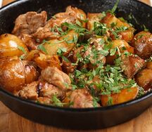 Жаркое из свиной шеи по домашнему рецепту 