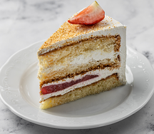 Клубнично-творожный торт