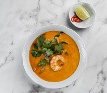 Суп том-ям с курицей и креветкой