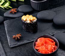 Гункан с угрём спайси