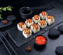 Запечённый ролл с лососем и угрём