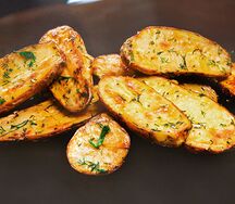 Картофель с салом на мангале