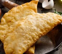 Чебурек с сулугуни