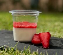 Панна котта с клубникой