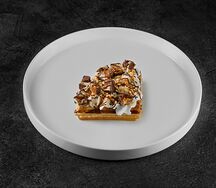 Вафля Сникерс