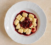 Ленивые вареники с вишней