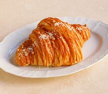 Круассан Соленая карамель