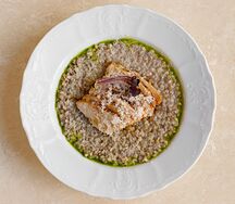 Зеленая греча с куриным филе