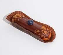 Эклер шоколадный 