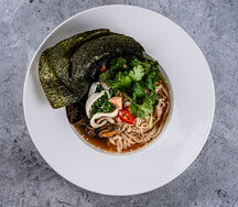 Суп Рамен с морепродуктами