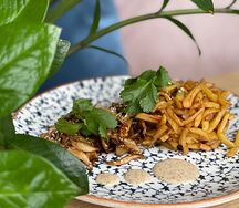 Картофель, жаренный с грибами и луком